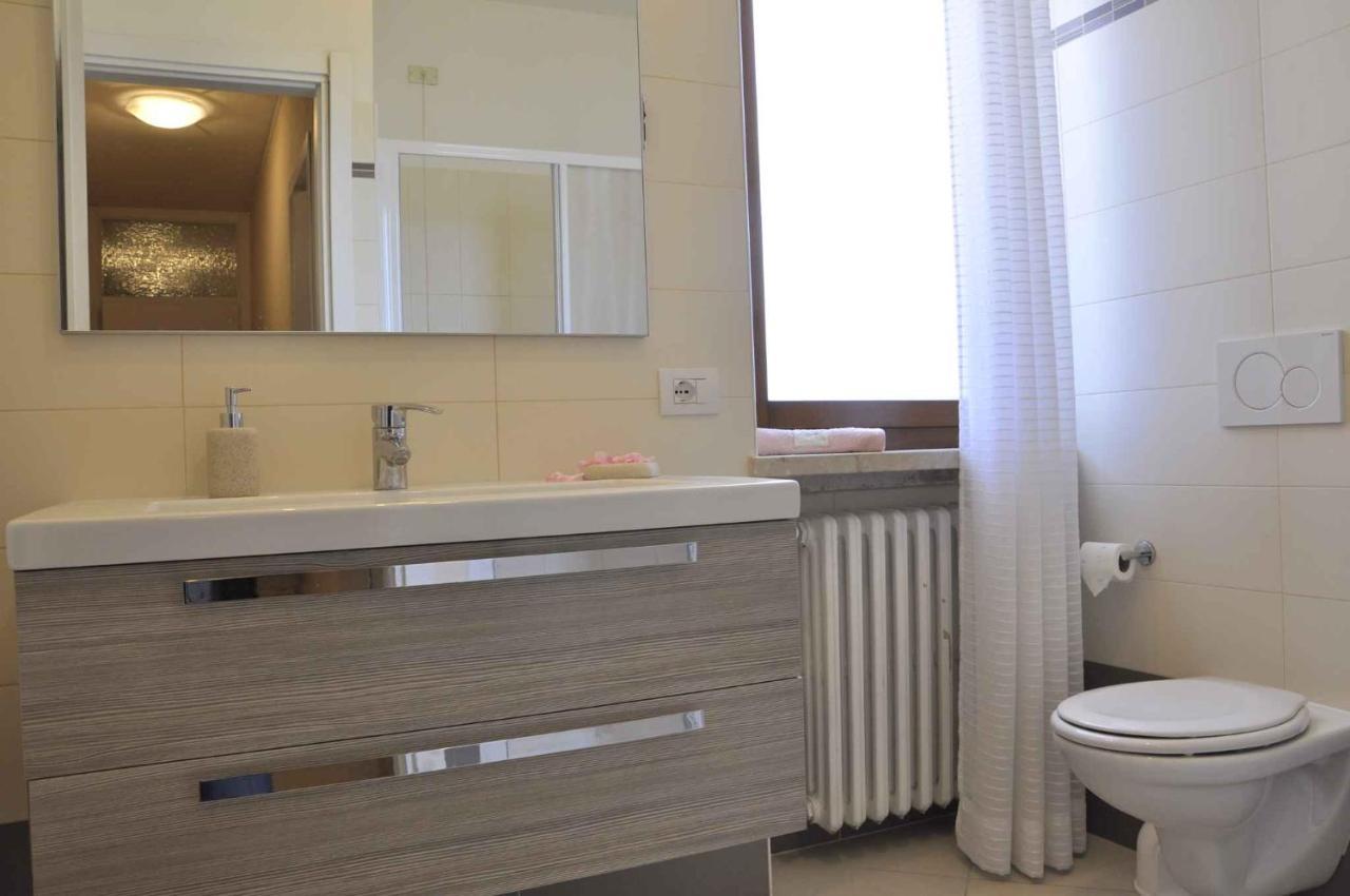 Apartments In Lazise/Gardasee 21945 Esterno foto
